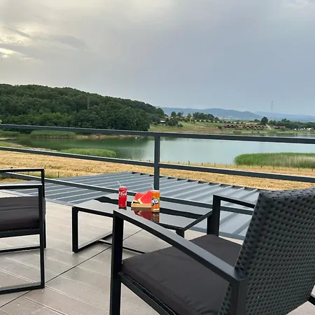 Water Sky Gruzansko Jezero Semesterbostad Zune