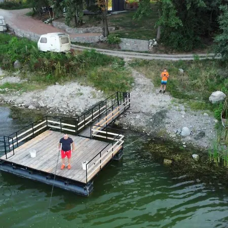 Semesterbostad Water Sky Gruzansko Jezero *